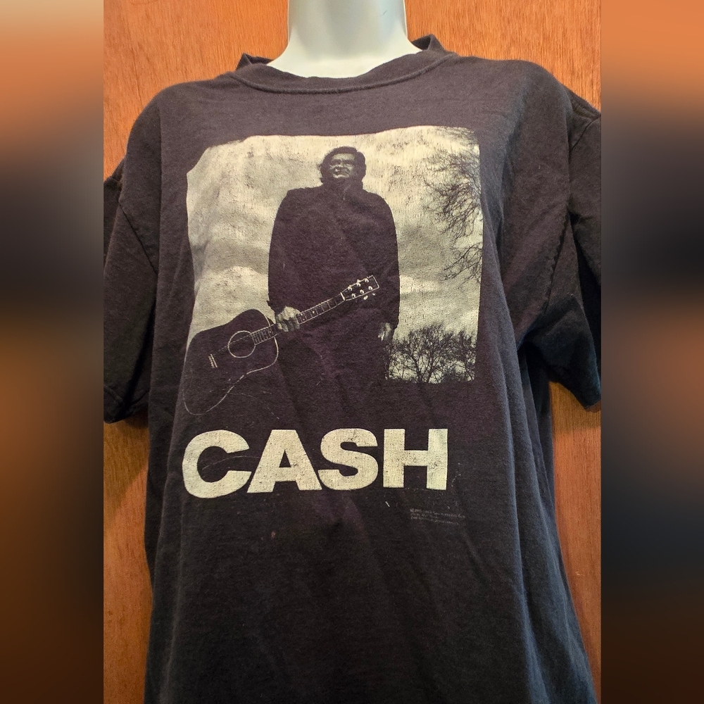 HOST PICK! 🎉🎊Jonny Cash Zion Rootswear Vintage Black Graphic Tee SzM - Picture 2 of 5
